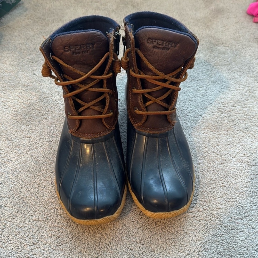 Women’s Sperry boots